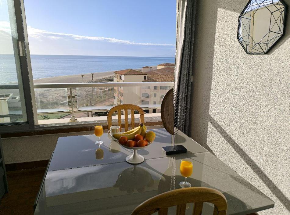 Appartement De Vacances - Splendide Vue Sur Mer, Parking Prive Le Barcares Bagian luar foto