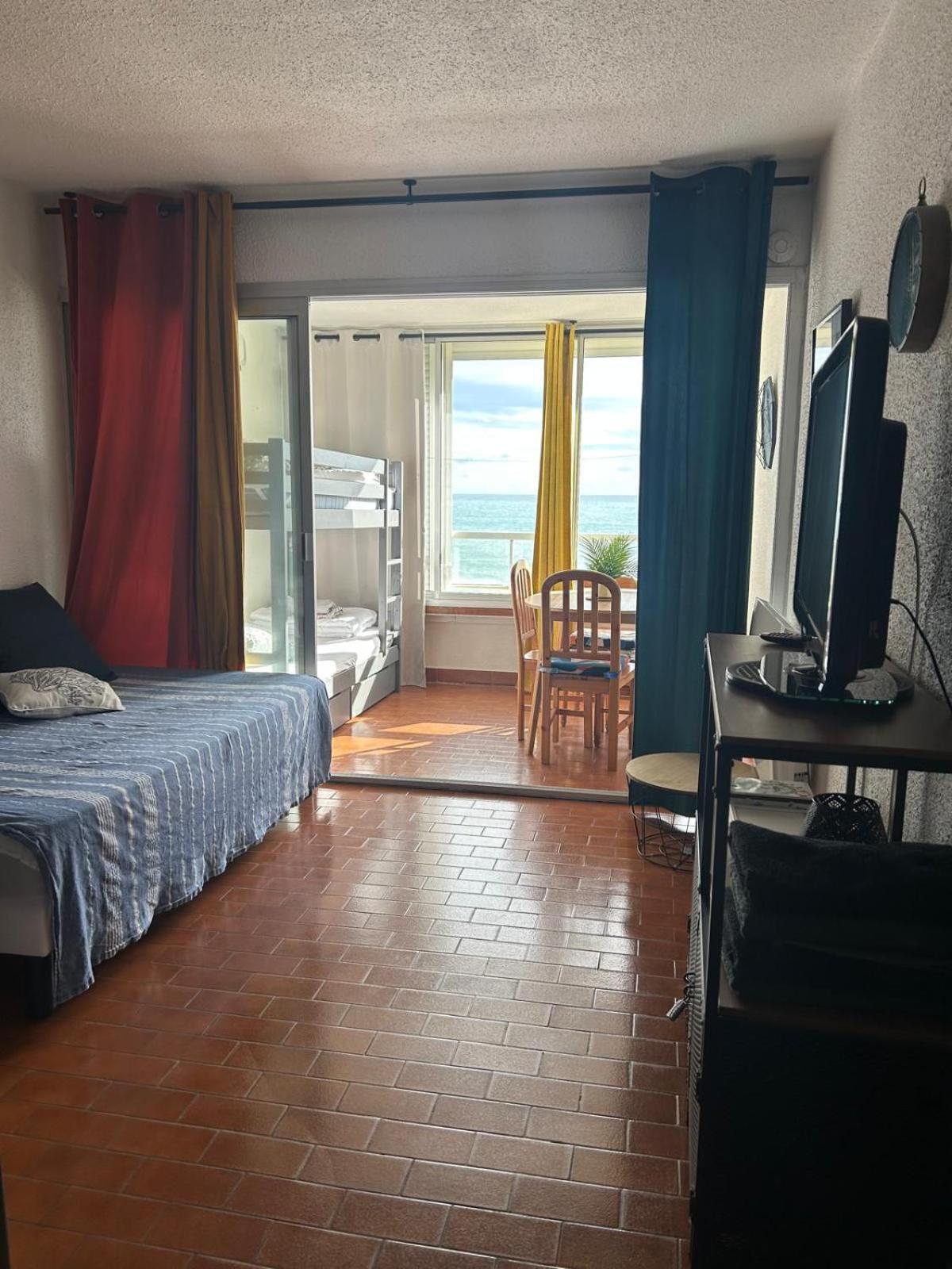 Appartement De Vacances - Splendide Vue Sur Mer, Parking Prive Le Barcares Bagian luar foto
